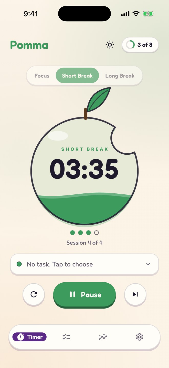 A short break: the fruit turns leaf green